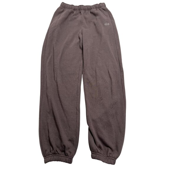 ALO Yoga Accolade Sweatpants in Raisinette - Picture 1 of 7